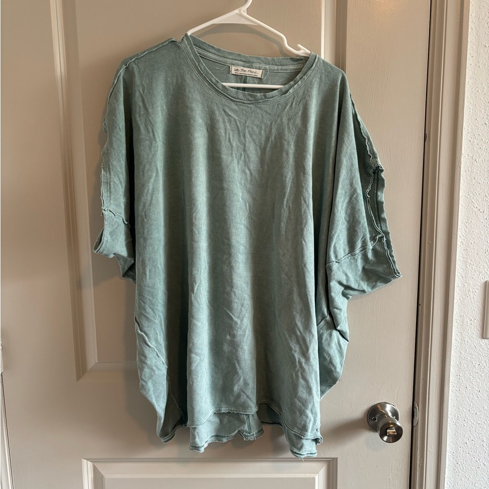 Oversized tee